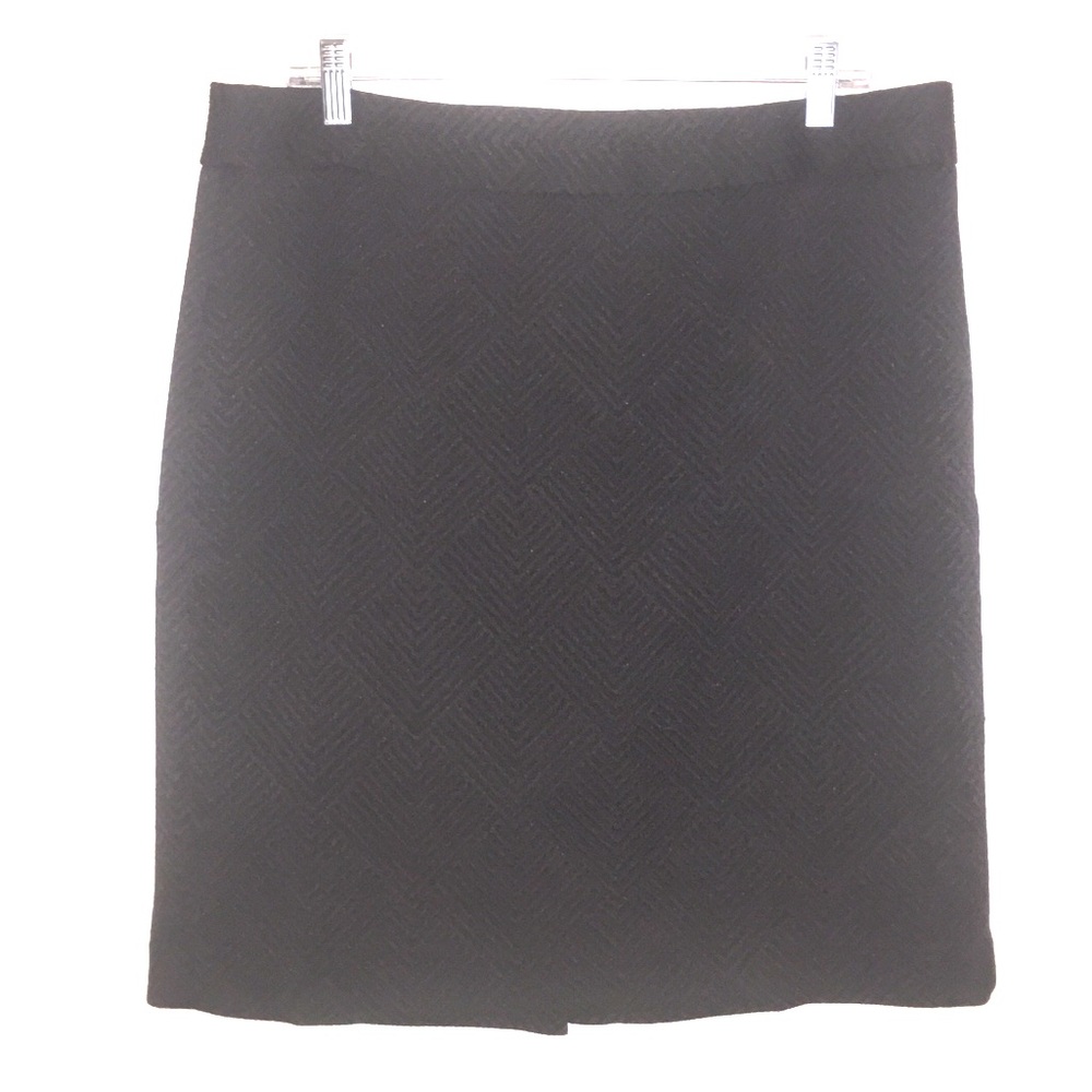 Patterned tailored skirt